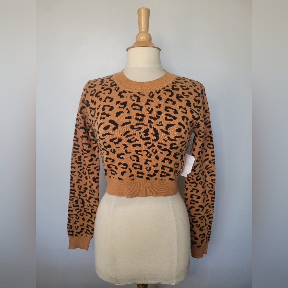 NWT! Altar'd State Cropped Leopard Print Crewneck Sweater Small & Medium